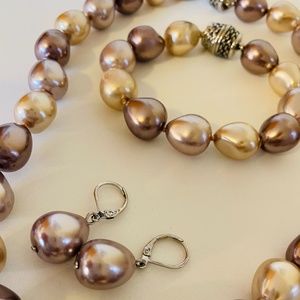 Tri-Color Pearl Necklace, Bracelet and Earring Set